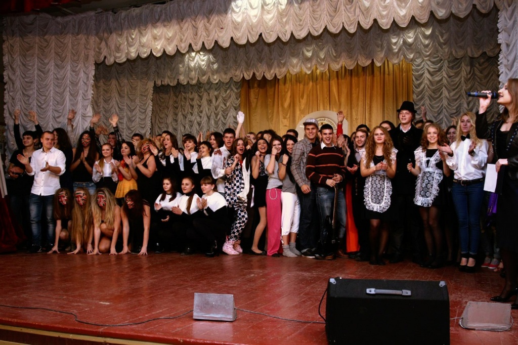 7CU-zAkWUSM.jpg