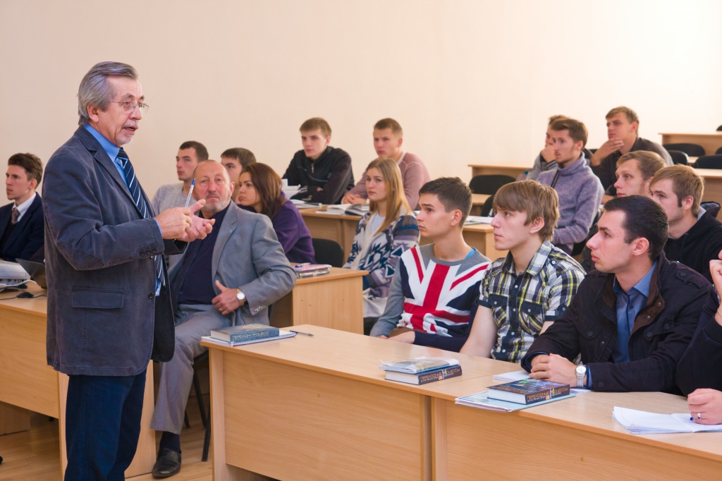 Нойбергер секція.jpg Нойбергер секція.jpg